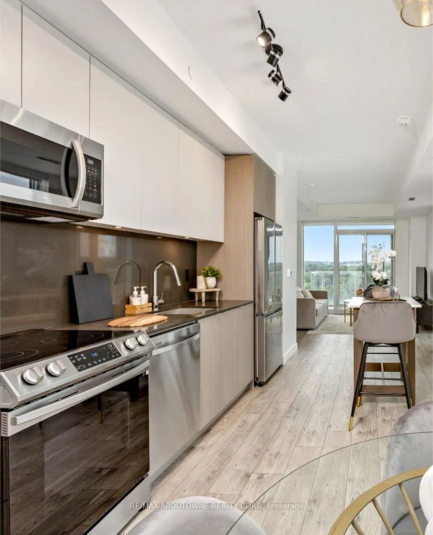2 bed, $3,650 — Photo 3