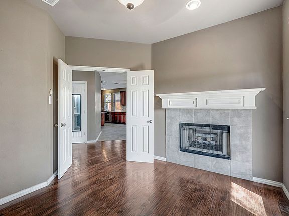 3rd image of 5432 Pecan Creek Cir