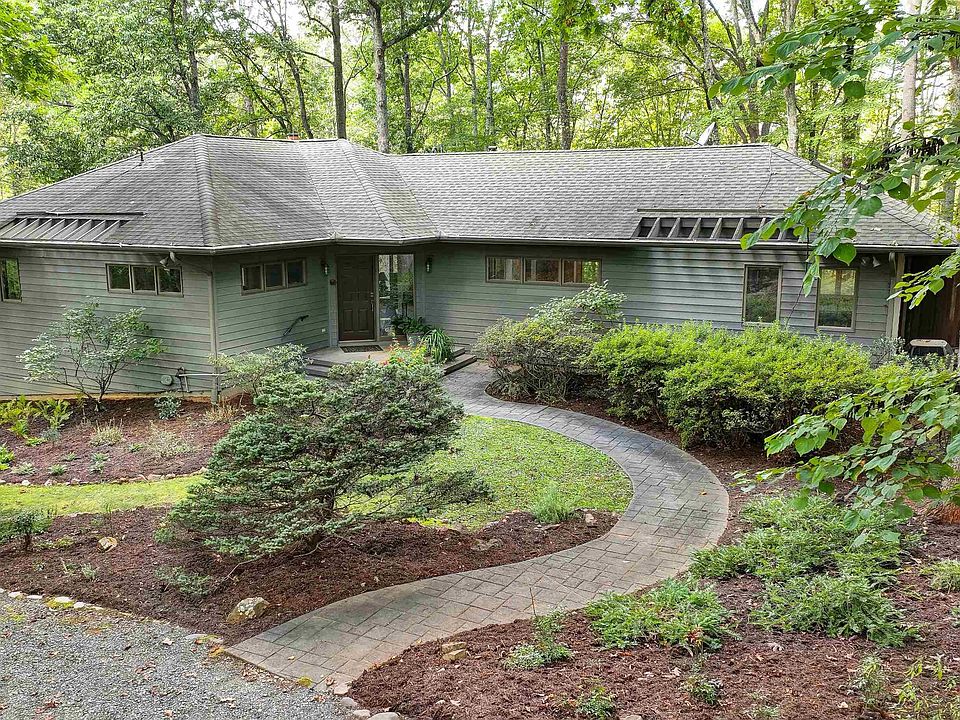1st image of 2944 Lonesome Mountain Rd