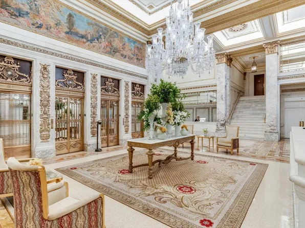 1 Central Park South image 16 of 21