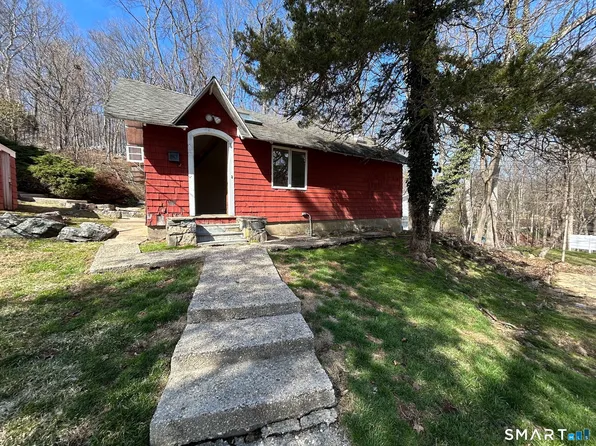 236 Wire Mill Rd, Stamford, CT 06903