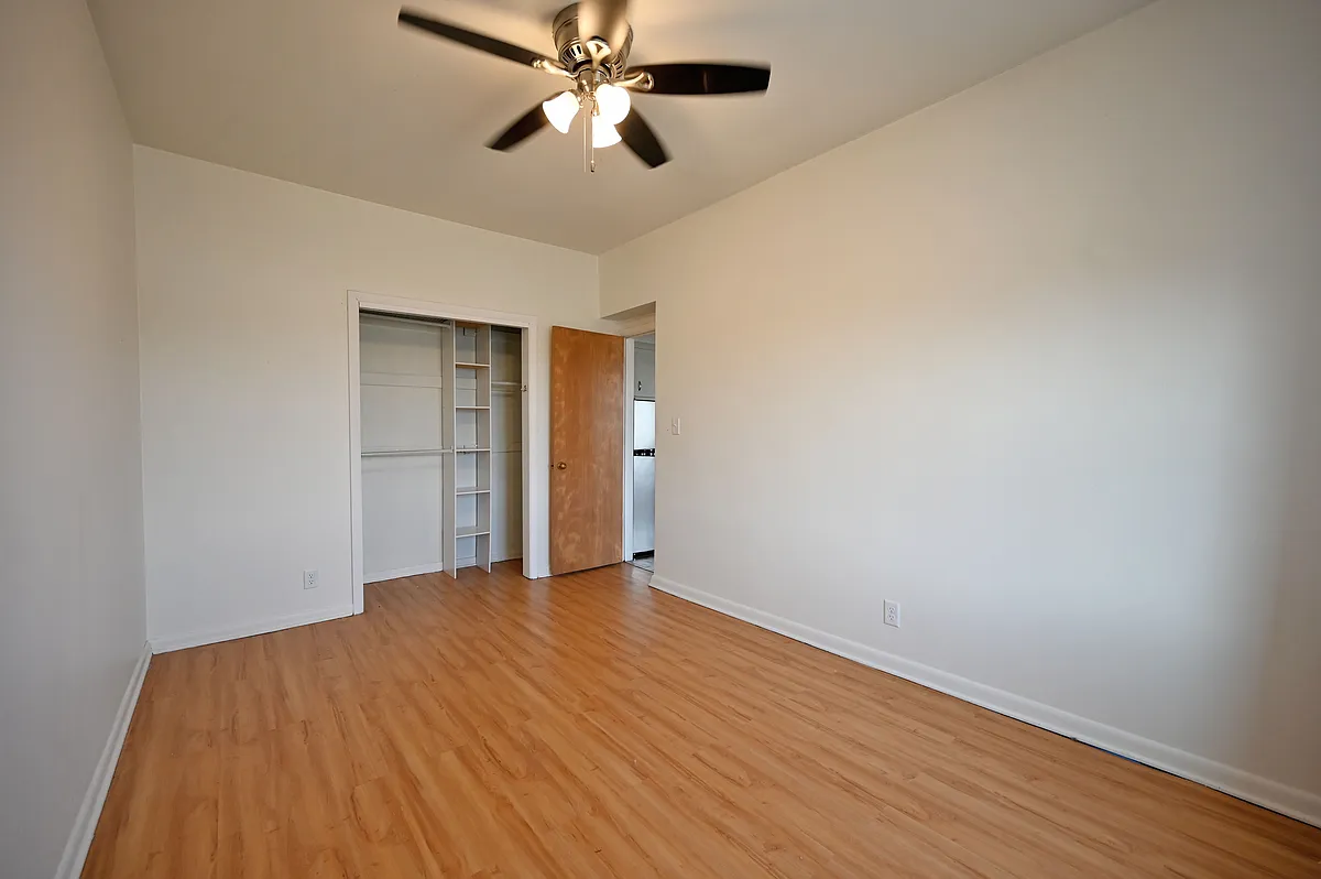 Building Photo - 150 E Wisconsin Ave #4
