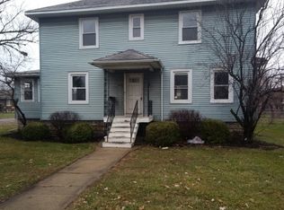 864 State Line Rd, Calumet City, IL 60409