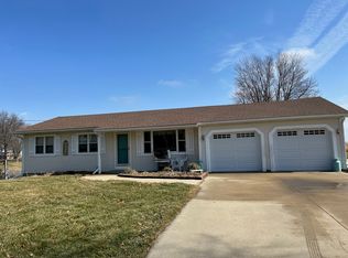 15750 Bishop Rd, Morrison, IL 61270