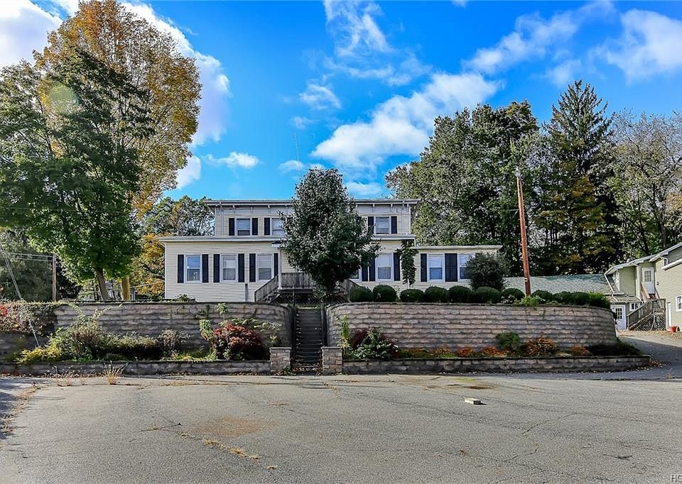 1st image of 40 Mill St