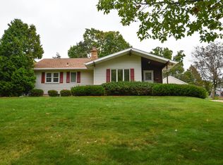 207 Fairview St, Watertown, WI 53094