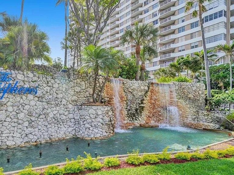 1965 S Ocean Dr #9 — Photo 22
