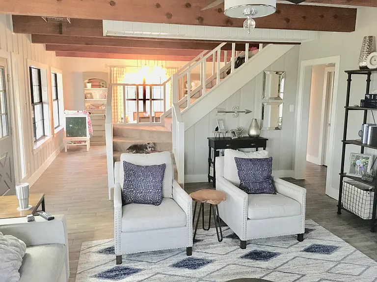 15818 Hamilton Pool Rd — Photo 15