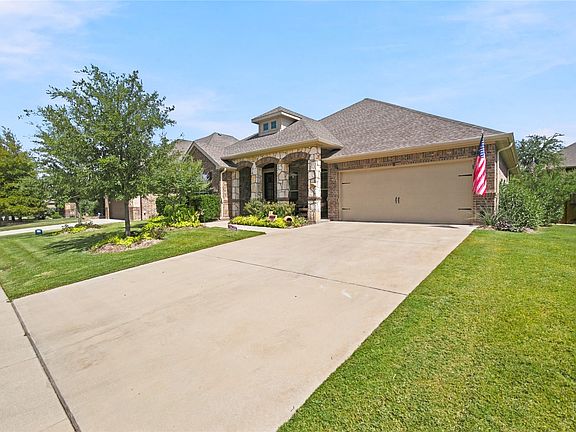 2nd image of 230 Double Creek Dr