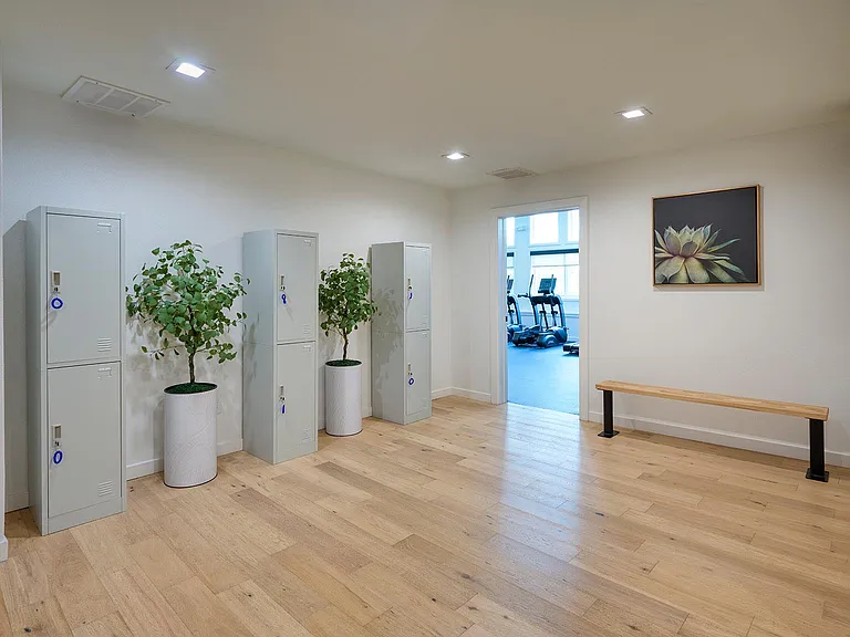 Quail Cove Apartments — Photo 9
