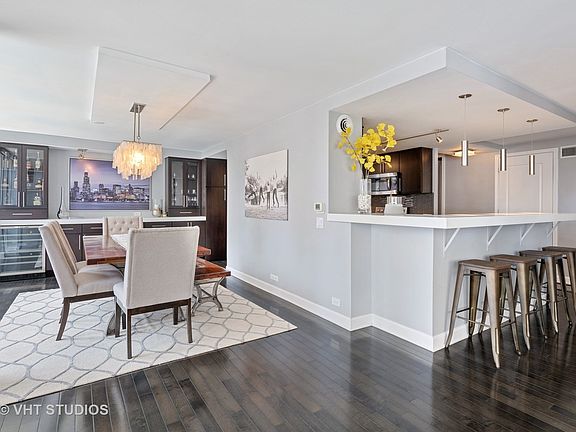 5th image of 200 E Delaware Pl APT 11C