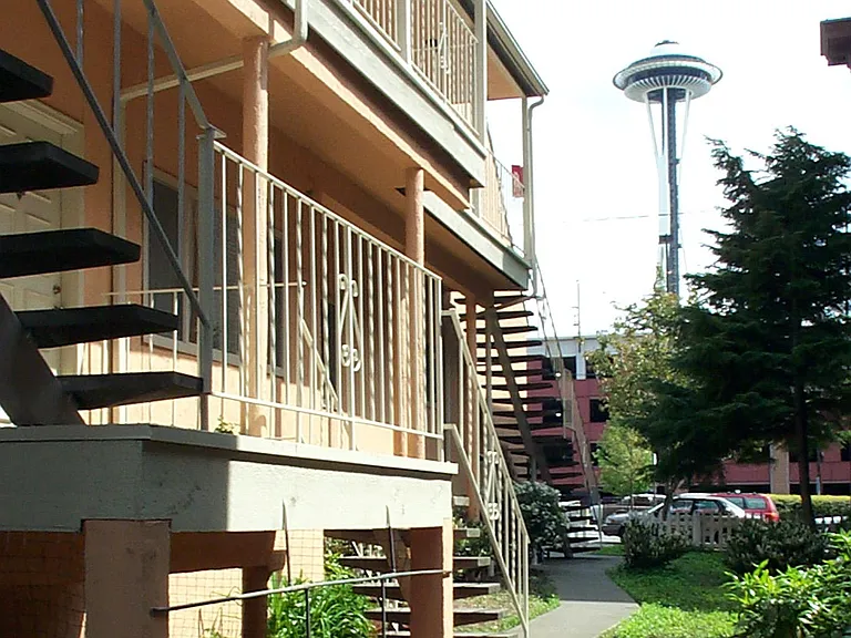 209 1st Ave N #3 — Photo 14