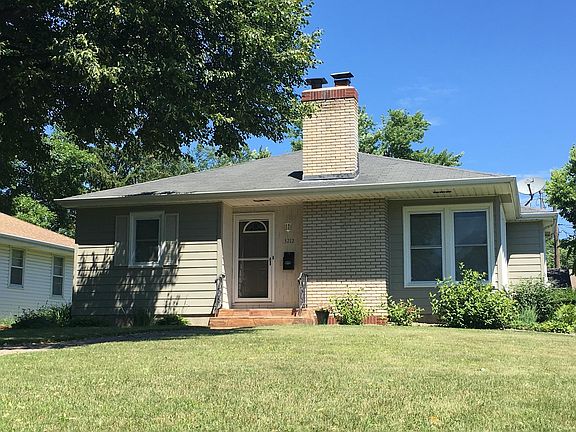 2nd image of 3212 W 60th St
