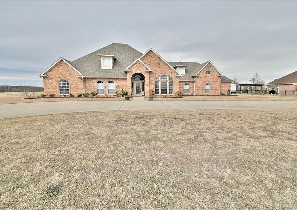 1st image of 2151 W Alamosa Dr