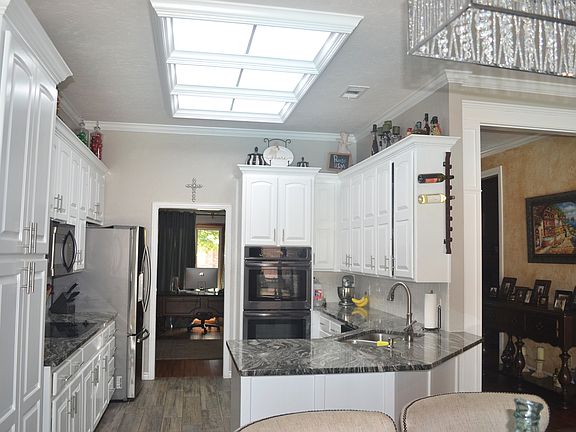 4th image of 7706 Christina Ave
