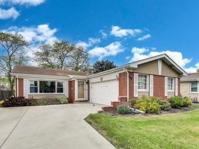 1564 Webster Ln, Des Plaines, IL, 60018