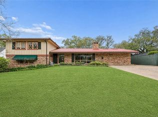 9924 Debra Dr, River Ridge, LA 70123