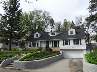 1176 Plummer Cir SW, Rochester, MN 55902