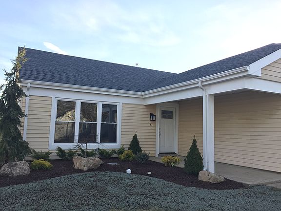 2nd image of 67 Buckingham Dr