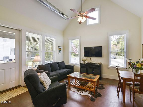 4th image of 191 Seabrook Road
