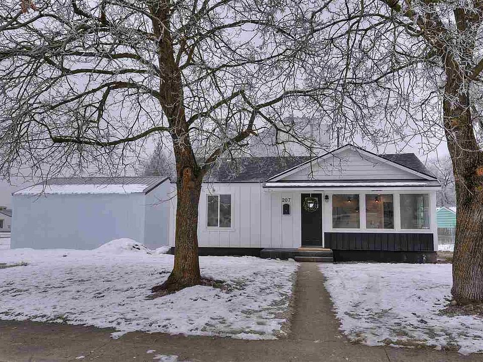 1st image of 207 W Sussex Ct