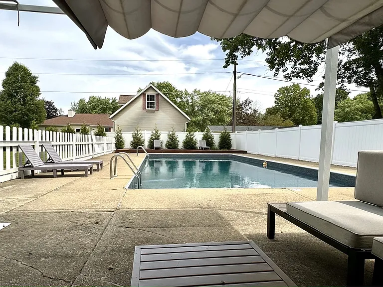 289 Yellow Creek Dr — Photo 7