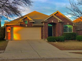 709 Darlington Trl, Fort Worth, TX 76131