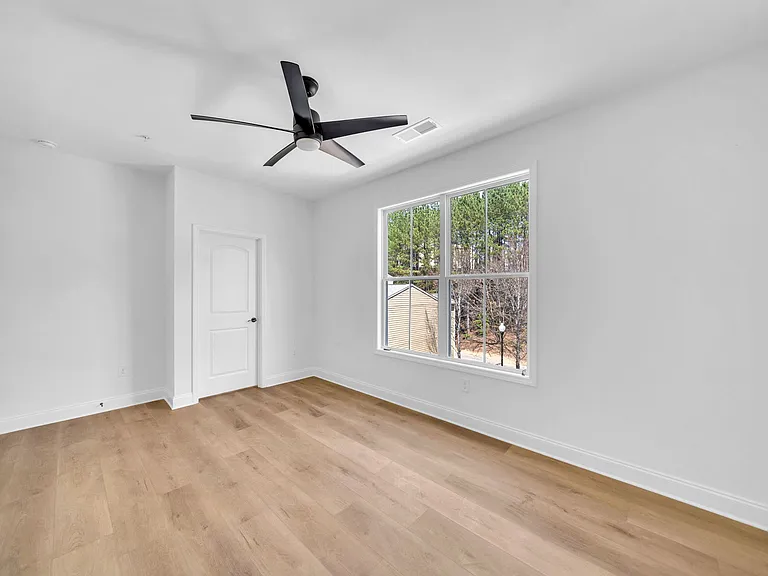 203 Riverstone Commons Cir — Photo 24