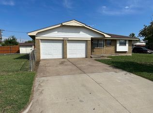 1004 S Howard Ave, Moore, OK 73160