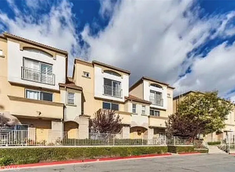 5200 Premiere Hills Cir #244
