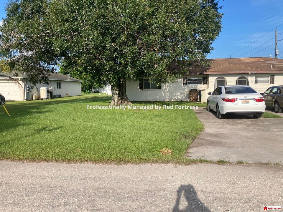 1st image of 702 Gilbert Ave S