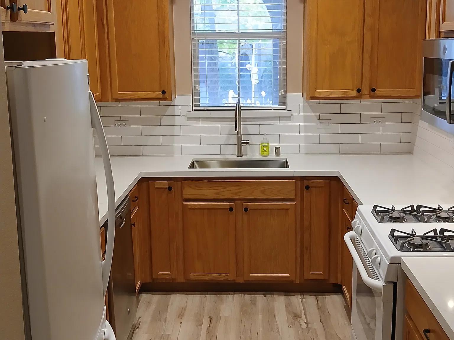 3 bed, 2.5 bath, 1331 sqft, $2,550 — Photo 4