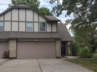 1015 NW Porter Ct, Blue Springs, MO 64015