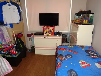 Sold by Thomas Lipovetsky, LREB