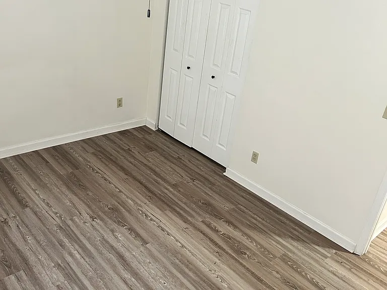 4092 Maxanne Dr NW — Photo 10