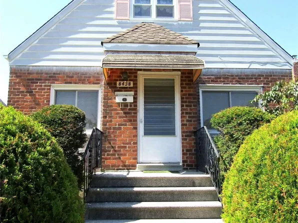 84-38 257th Street, Floral Park, NY 11001