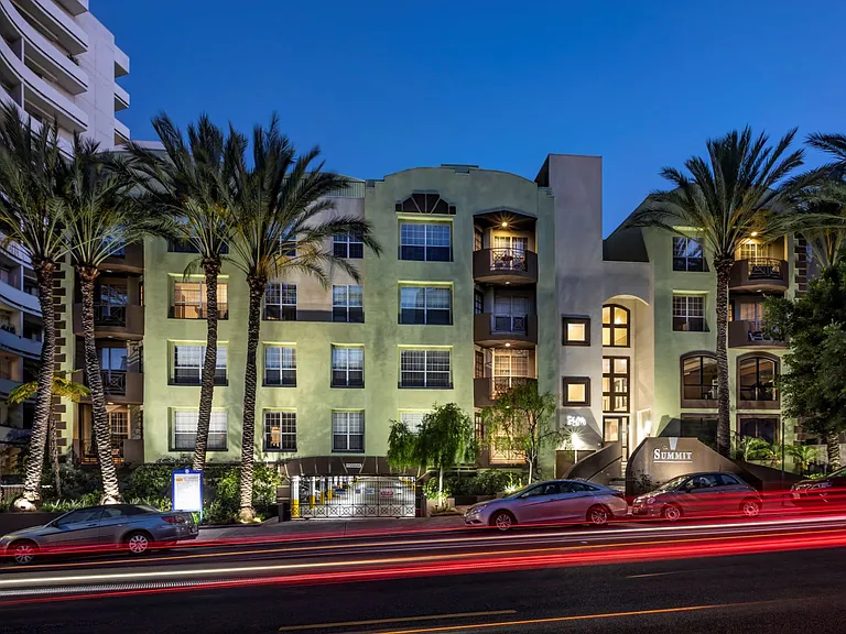 Apartments in Hollywood, CA - Night Time Street View of Community and Signage summit