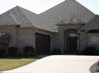 26 Glasgow Ct, Little Rock, AR 72211
