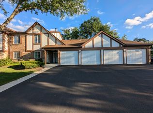 245 Memory Ln UNIT D, Westmont, IL 60559