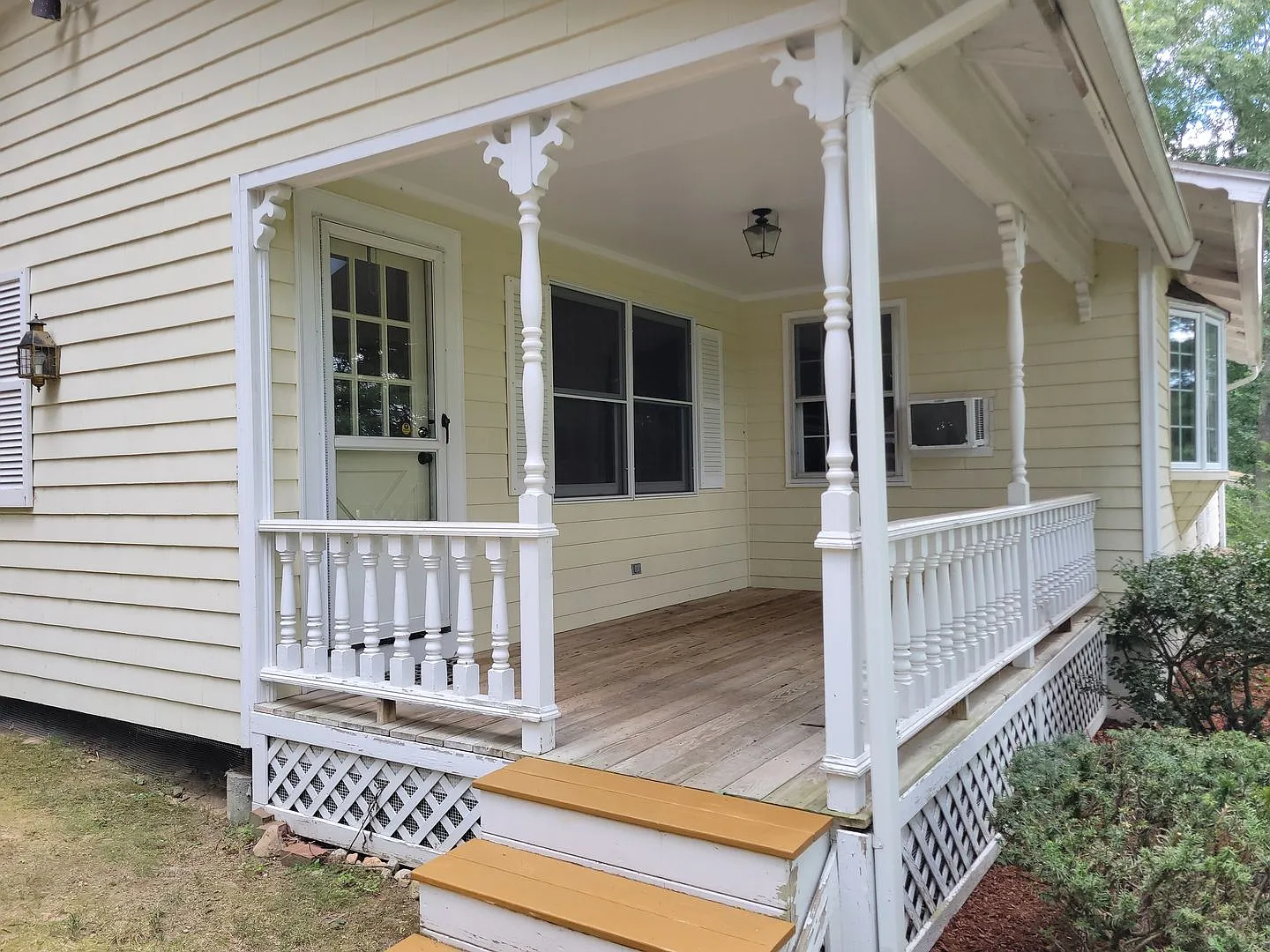 Mendon 2 bedroom Ranch with finished basement — Photo 3