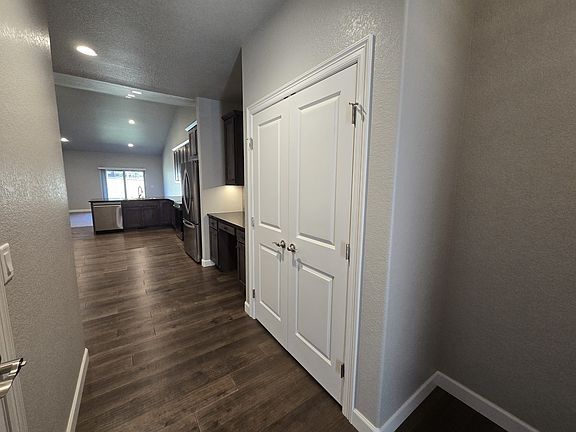 2nd image of 526 Brecken Ct