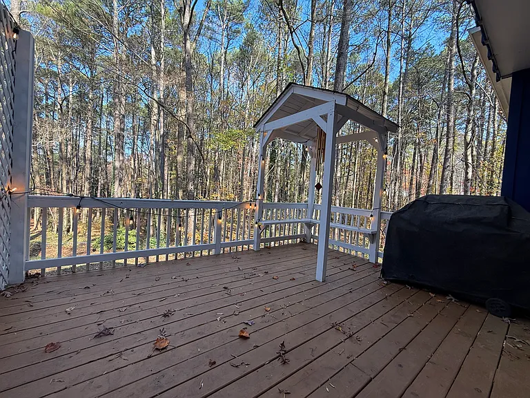 505 Westbrook Dr — Photo 37
