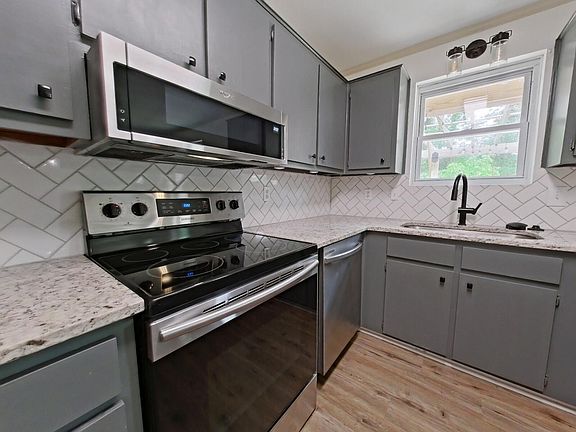 4th image of 334 Candlewood Drive