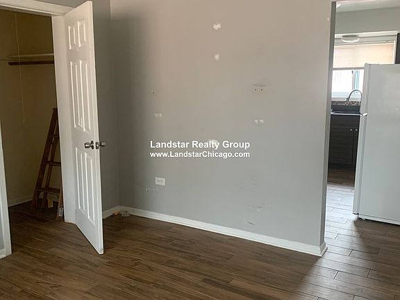 3rd image of 1230 Carol St #2B