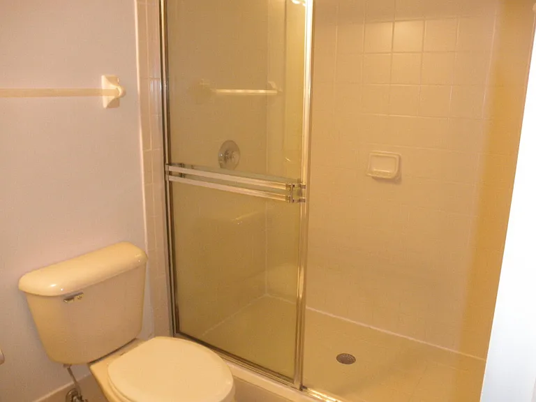 2405 Shoma Dr — Photo 6