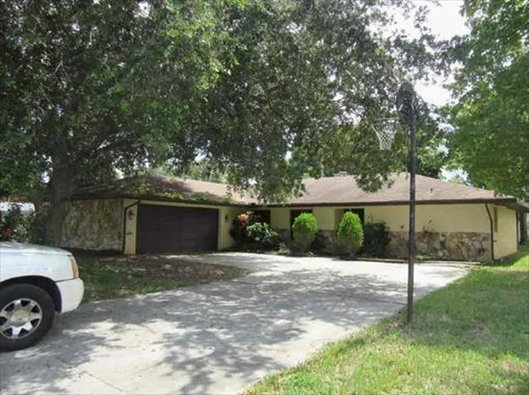 903 Grandview Blvd, Fort Pierce, FL 34982