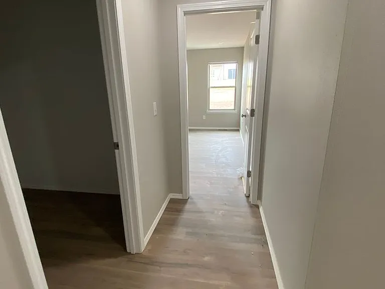 408 E Wright St — Photo 8