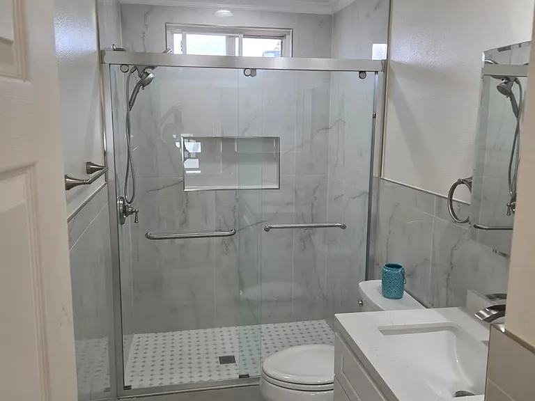 1812 W Balboa Blvd #B — Photo 15