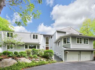 10 Treadwell Ct, Weston, CT 06883