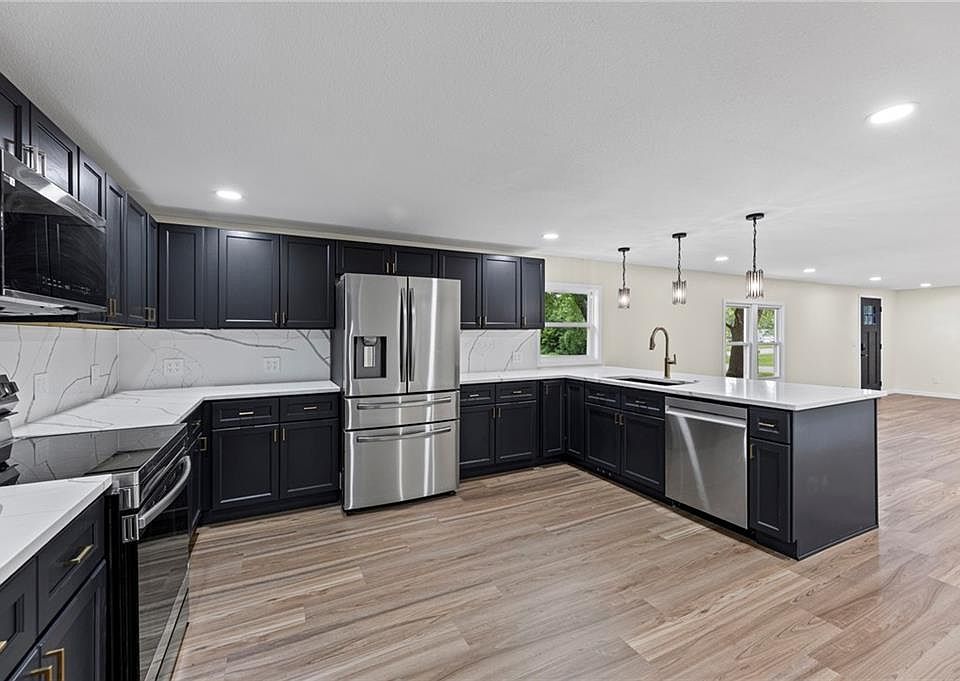 1st image of 39135 Plum Creek Rd